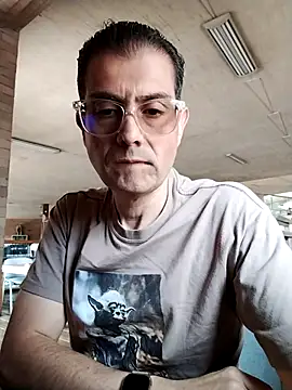 Fuegosutil online show from December 5, 2:46 pm