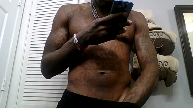 YOUNGmj6023 online show from December 4, 4:14 pm