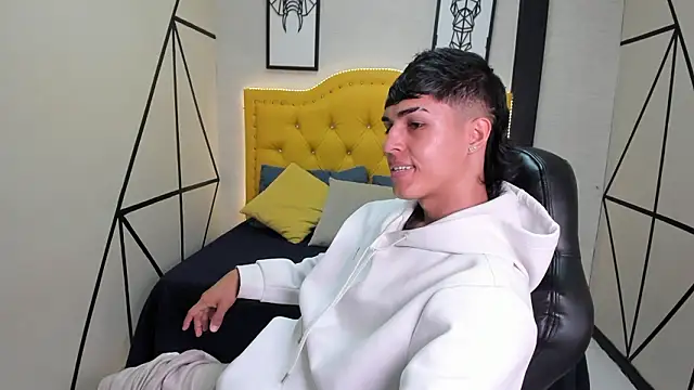 Ethan Jamees online show from February 23, 7:37 pm