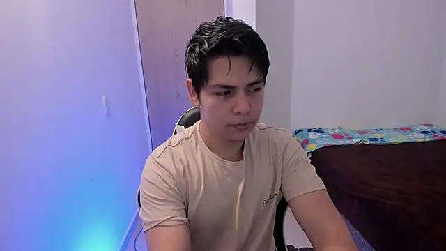 Asta YunoXXX online show from April 16, 12:43 am