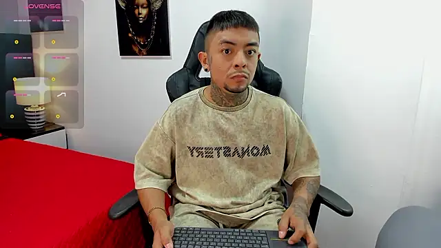 BASTIAN NICOLAS  online show from January 15, 7:49 pm