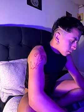 Matias 016 online show from December 2, 4:15 am