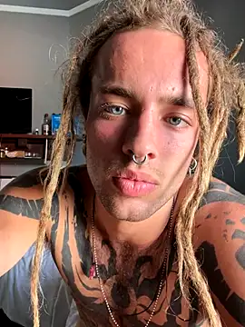 toekkie online show from December 2, 7:22 am