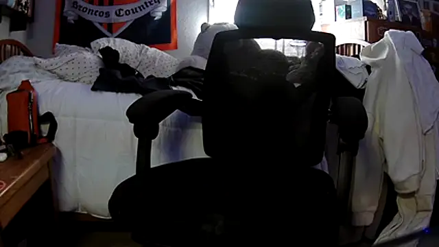 ValuedConcept687 online show from June 29, 1:01 am