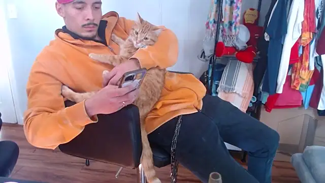 Longdforya online show from April 18, 10:20 pm