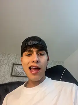 Lander Cruz online show from January 5, 9:07 pm