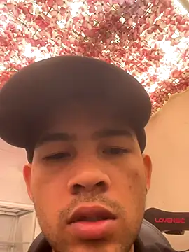 SweeXioji online show from December 22, 3:42 pm