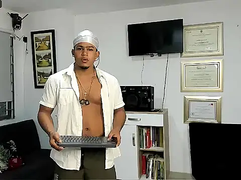 alex balck online show from December 14, 11:06 am