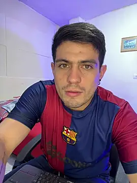 williamsmiiths16 online show from January 15, 2:26 am