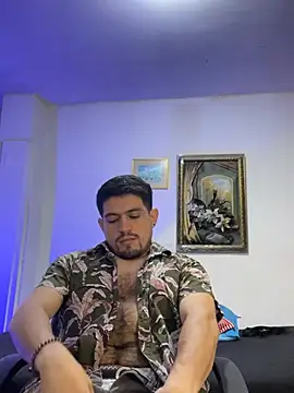 williamsmiiths16 online show from February 14, 3:07 pm