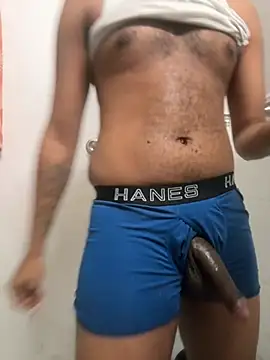 curvyuncut online show from January 13, 11:09 pm