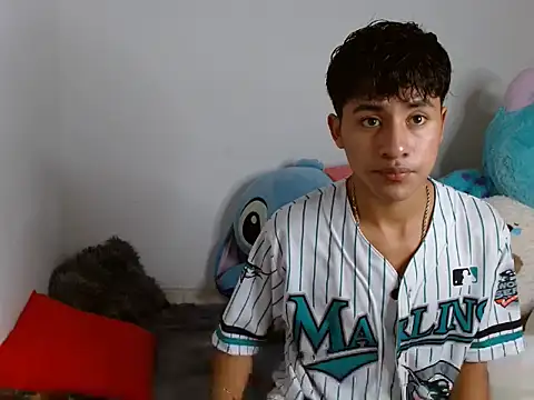 Sebas Ross04 online show from January 5, 9:29 pm