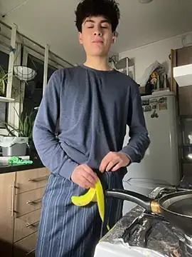 hungspanishtwink online show from March 6, 2:52 am