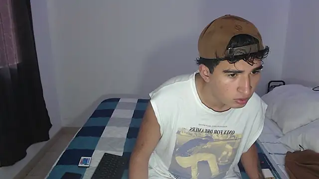 Dave hot1 online show from December 13, 8:48 pm