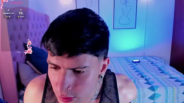 vaalentiino online show from March 9, 8:58 pm