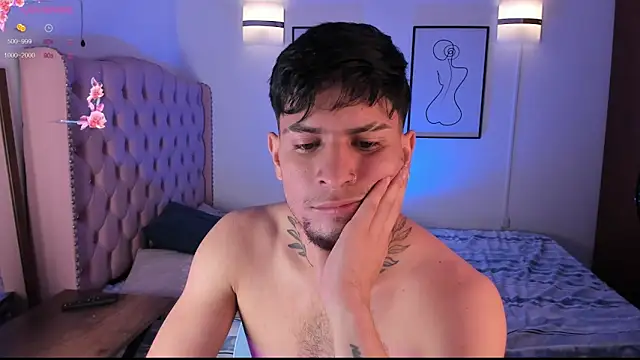 vaalentiino online show from February 21, 10:11 pm