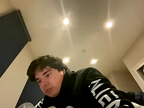 phantom898983 online show from December 14, 8:32 am