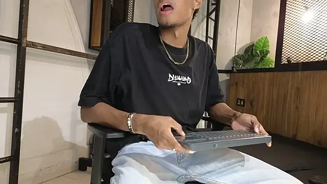 sweet  ethan online show from December 15, 3:25 am