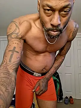 Rizzle9800 online show from February 3, 8:30 am