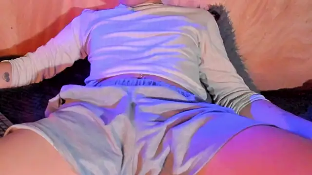 DeeQuinn Blaze online show from December 21, 12:07 am