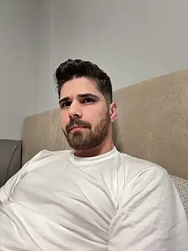 berke3424 online show from April 6, 11:59 pm