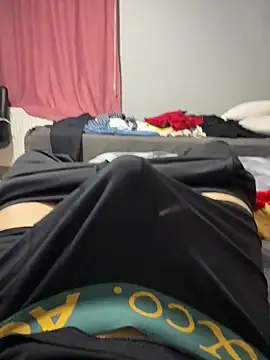 berke3424 online show from April 2, 8:16 pm