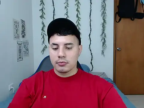 ENZO444  online show from December 18, 5:25 am