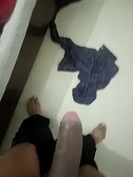 bigg dickkk69 online show from January 15, 10:23 pm