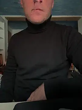 Manu1983el01 online show from December 17, 1:40 pm