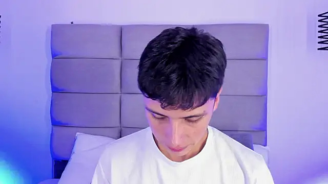 JoshClaarktt online show from July 1, 4:24 am