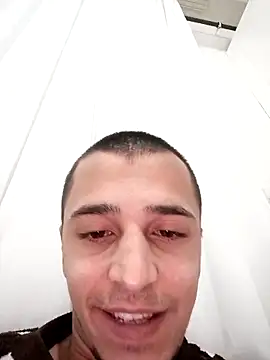 iamzeroo online show from December 14, 8:05 pm