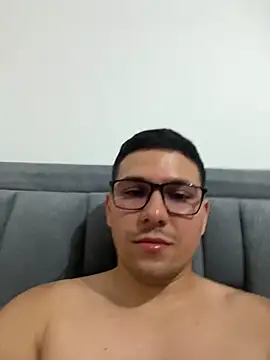 juanjr-1995- online show from December 15, 3:36 am