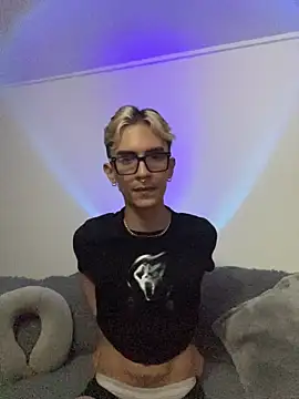 Dracco Velour  online show from February 19, 5:26 am