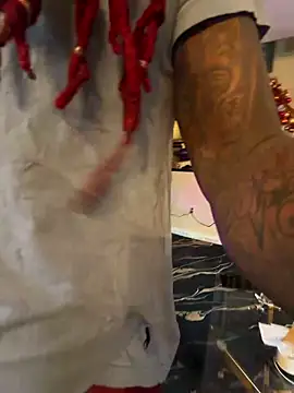 daddydarkskindikk online show from April 3, 3:53 pm