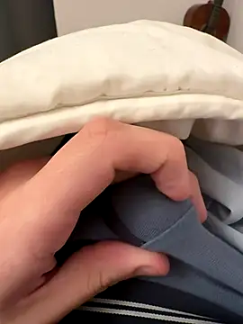 pedroemanuel19 online show from December 15, 6:27 pm