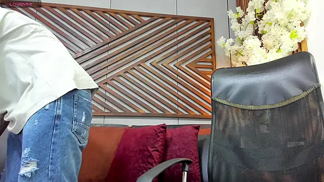 Ares Stone online show from December 18, 11:28 am