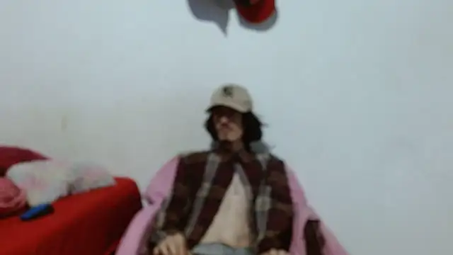 sk8-boy online show from July 3, 2:34 pm