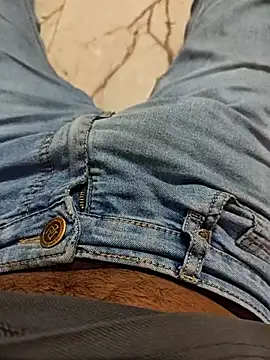 AqueousCrepe online show from February 10, 1:05 pm