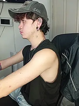 mathias crimson online show from December 19, 1:19 pm