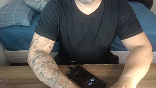 drlluis online show from February 17, 6:07 pm