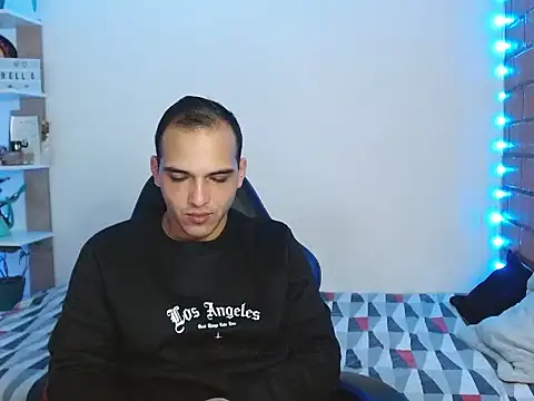 MaaX2330 online show from December 18, 2:35 pm