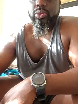 ceedevon13 online show from March 11, 9:22 pm