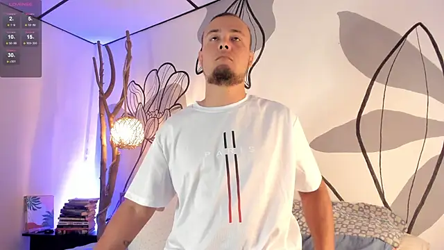 maaxtaylor  online show from January 6, 11:14 am