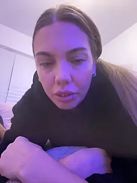 HardandHornycouple online show from December 18, 11:12 pm