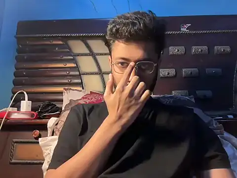 Sexy  Nerd online show from April 18, 7:40 pm