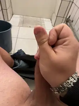 RimmingPussy24 online show from April 7, 8:03 am