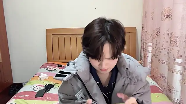 junnan001 online show from March 13, 2:13 pm