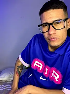 Latin Paisa Boy online show from January 6, 9:19 pm