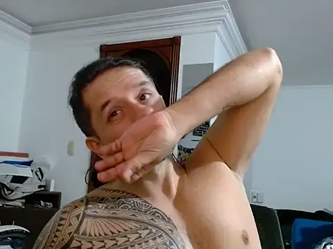 gonzzohunterr online show from March 14, 7:37 am