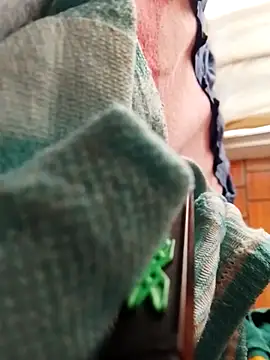 Uribe10  online show from March 29, 8:20 pm